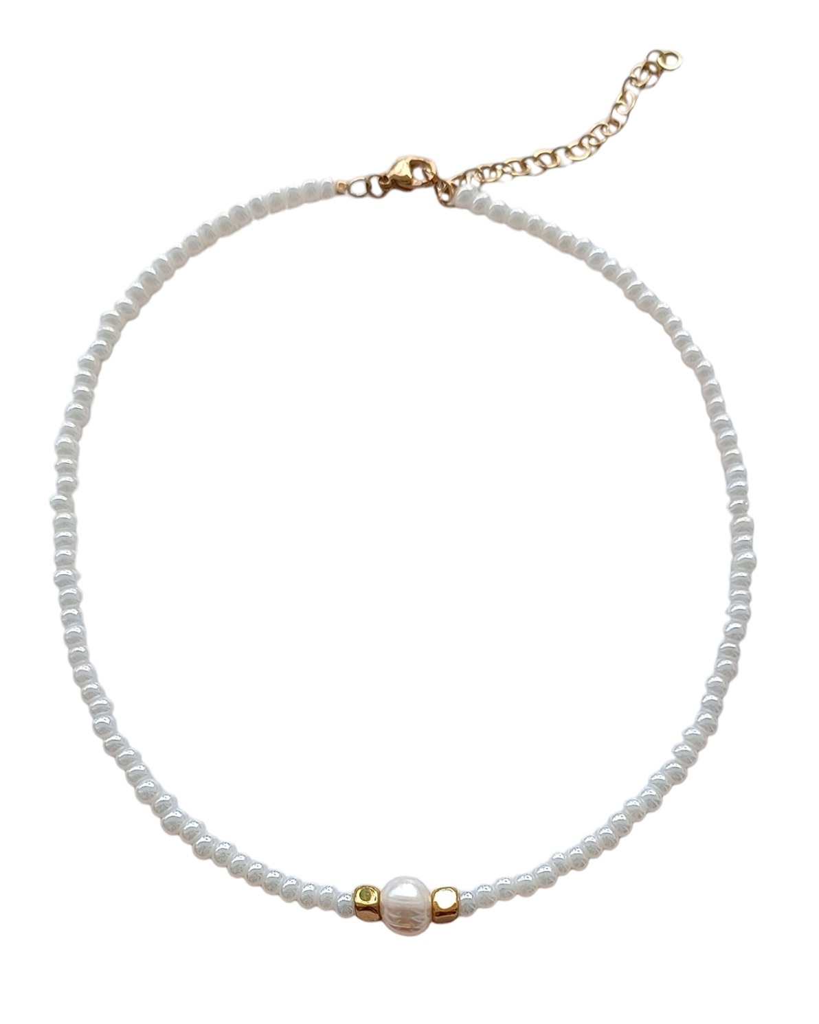Play necklace (pearly white)